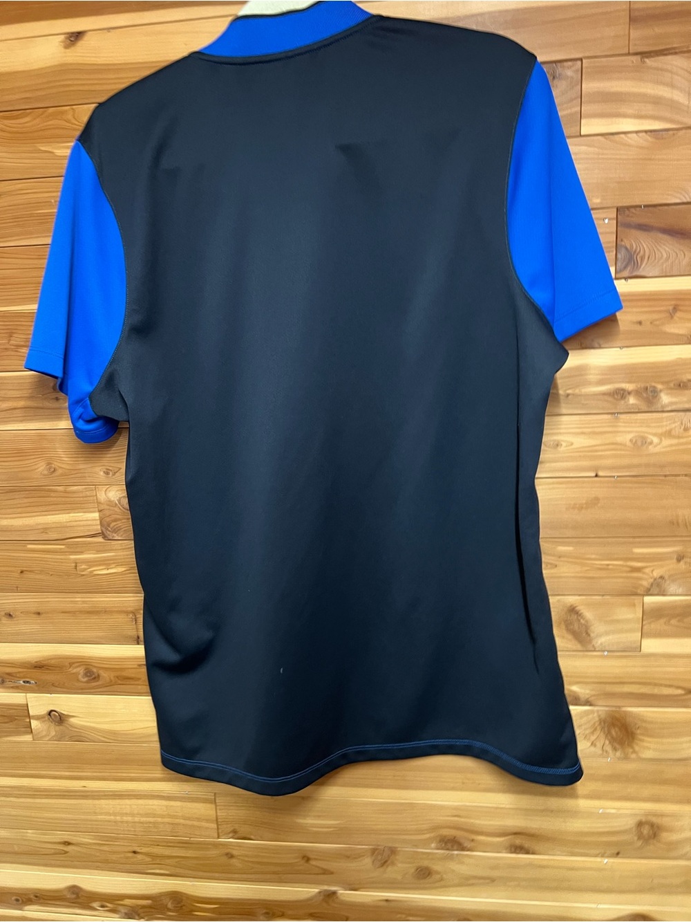 Nike Men’s Royal Blue and Black Golf Polo - Picture 3 of 3